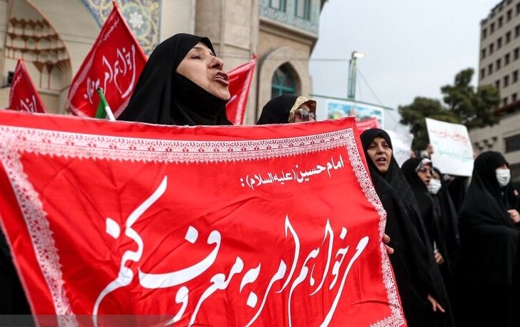 تجمع بانوان محجبه در حمایت از عفاف و حجاب در تهران/ ویدئو و تصاویر