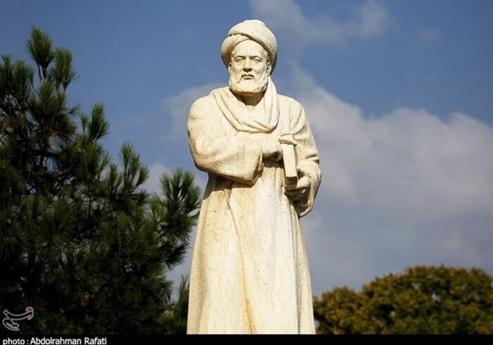 ابن سینا را با توجه به شیعه بودن خودمان بازخوانی کنیم
