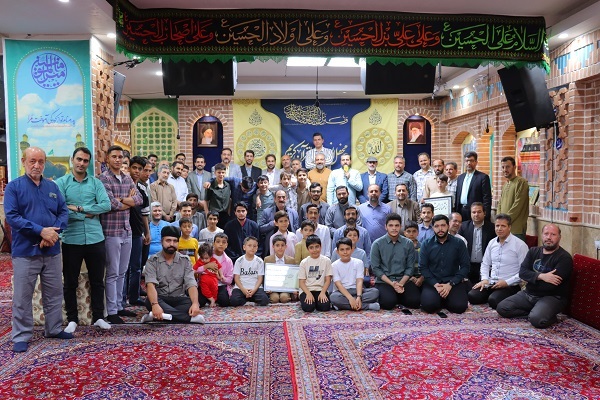برگزاری محفل قرآنی «منادی» به یاد شهدای خدمت + عکس برگزاری محفل قرآنی «منادی» به یاد شهدای خدمت + عکس