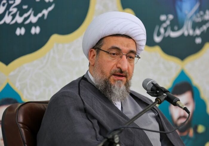 شهدا ارزشمندترین الگوی جوانان جامعه