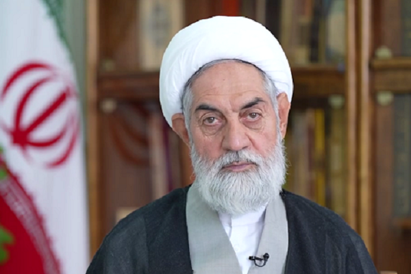 آیا به پیش‌پرداخت حج، خمس تعلق می‌گیرد + فیلم