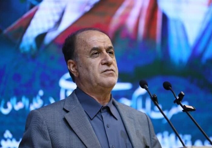 حاجی بابایی: از اصول مان عقب نشینی نمی کنیم
