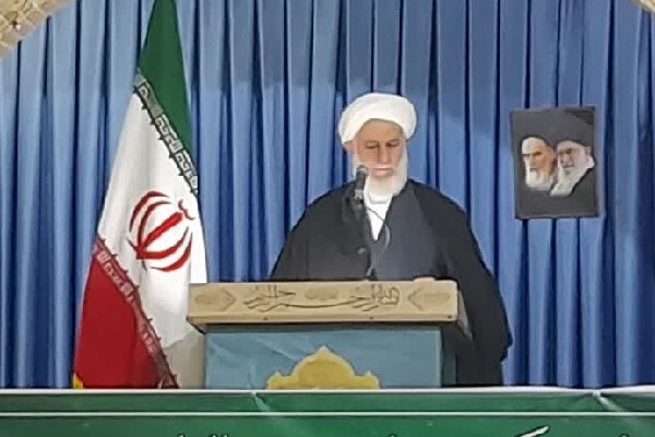 بصیرت سلاحی قویتر از سلاح هستهای است بصیرت سلاحی قویتر از سلاح هستهای است