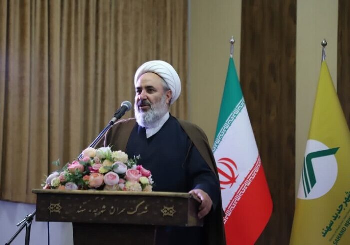 دشمن می‌خواهد ایستادگی مردم را کاهش دهد