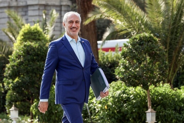 ارز ترجیحی مستقیم به مردم می‌رسد تا تولید داخلی تقویت شود