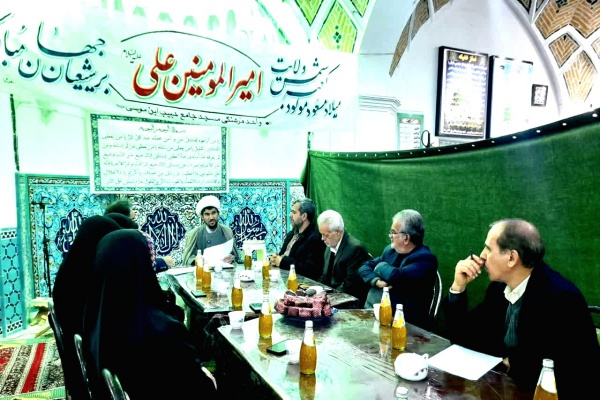 میزبانی مساجد منطقه کاشان از ۱۵ هزار معتکف میزبانی مساجد منطقه کاشان از ۱۵ هزار معتکف