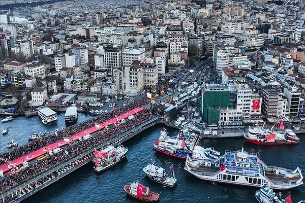 مشارکت ده‌ها هزار نفر در راهپیمایی ضدصهیونیستی استانبول