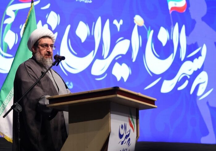 ضرورت تربیت نسل جوان بر پایه ایمان، اخلاق و هویت دینی