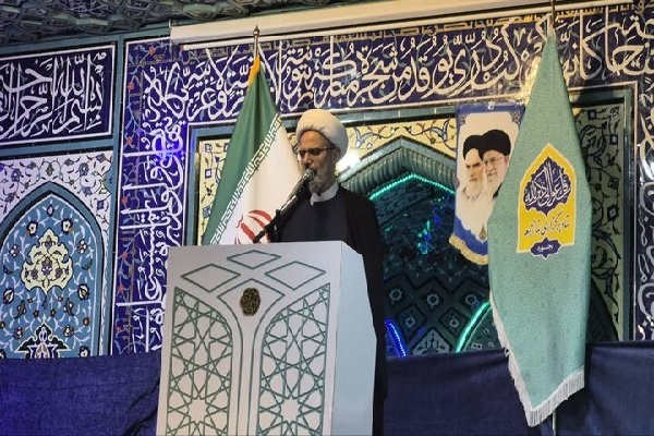 مطالبه‌گری صنفی به دور از سوء استفاده دشمنان انجام شود