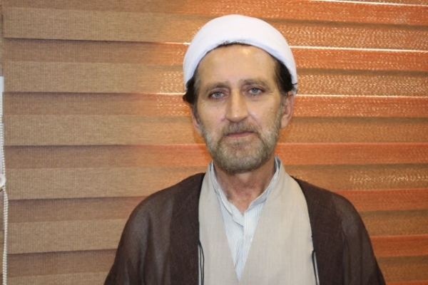 بازاریان مطالبات خود را از مسیر قانونی پیگیری کنند