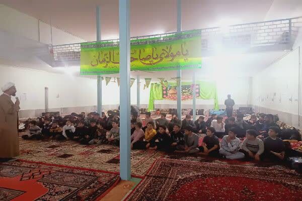 معتکف شدن 130 نوجوان در مسجد حضرت ابوالفضل(ع) اردل معتکف شدن 130 نوجوان در مسجد حضرت ابوالفضل(ع) اردل