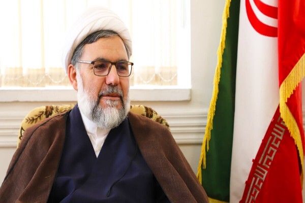 فضای مجازی، بستر ضروری ارتباط مبلغان با جوانان است