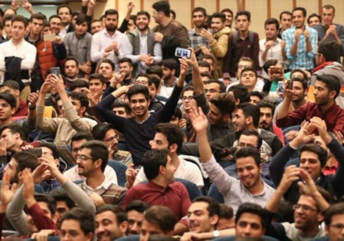 امید در لایه‌های درونی جامعه جوان ایرانی زنده است