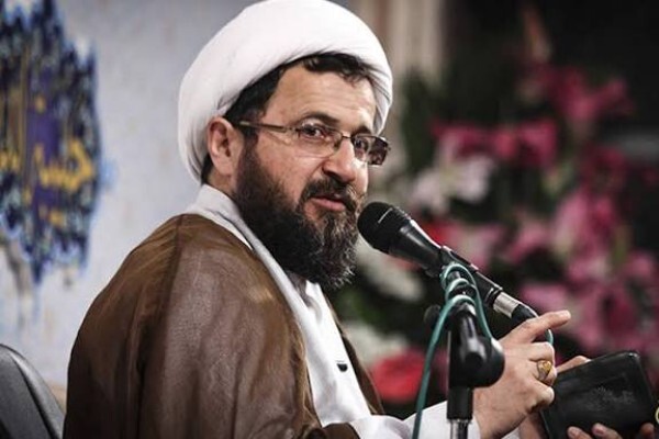 منتظر ظهور نباید فریب تبلیغات دشمنان را بخورد