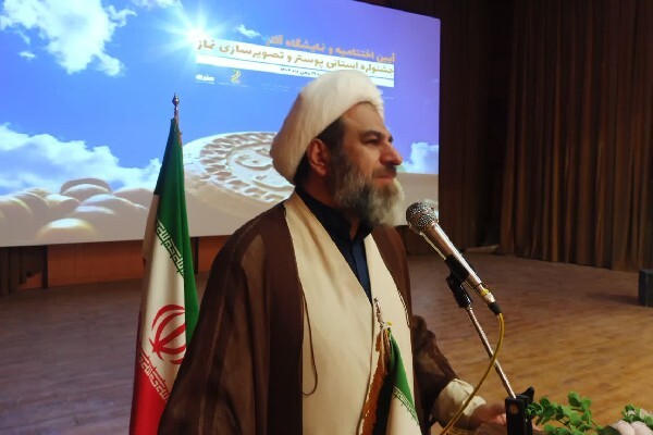 نماز دیوار ستبر بین انسان و گناه است