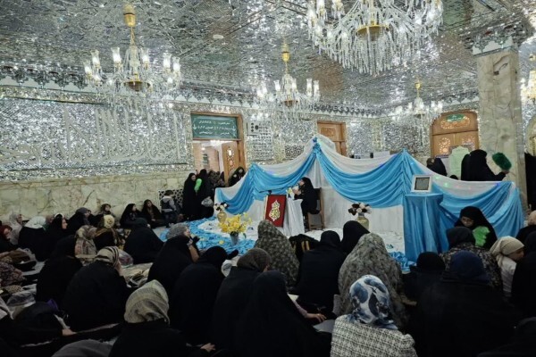 برگزاری محافل بصیرتی ویژه بانوان در حرم حضرت معصومه(س) همزمان با دهه فجر