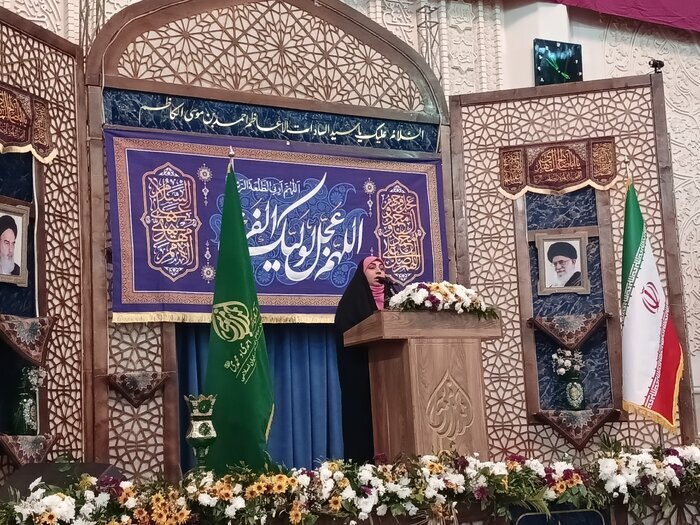 تجدید میثاق بانوان ولایتمدار شیراز با آرمان‌های انقلاب در حرم امین ولایت