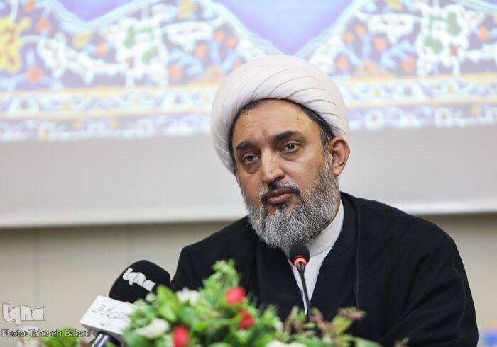 پژوهش مهم‌ترین سلاح روحانیت در جنگ روایت‌ها است