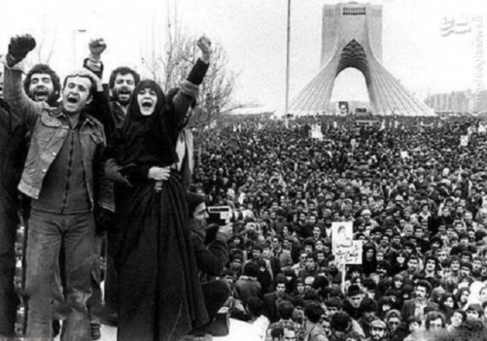 فضای رسانه‌ای فرانسه مسیر انقلاب ۵۷ را هموار کرد