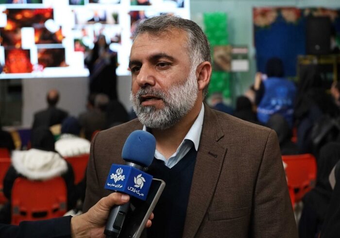 آغاز به‌کار نمایشگاه «مدرسه انقلاب» در ۴۰۰ مدرسه فارس