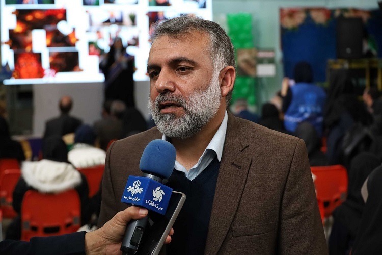 آغاز به‌کار نمایشگاه «مدرسه انقلاب» در ۴۰۰ مدرسه فارس