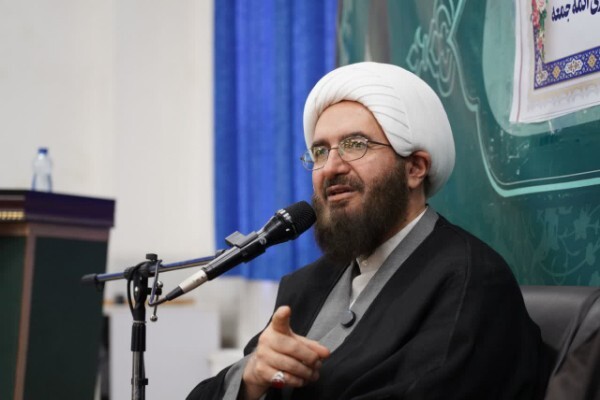 لرستان، ظرفیت‌های انسانی، معنوی و فرهنگی بسیار بزرگی دارد