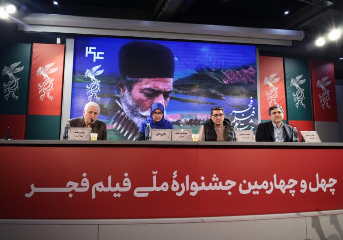 باید پاسدار حرمت شهدا باشیم