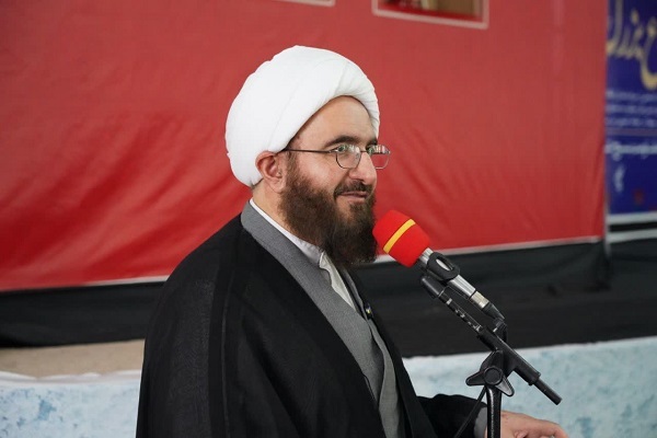 مساجد به سنگرهای اصلی تربیت نسل جوان تبدیل شوند