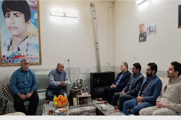 خانواده‌ شهدا الگوی فداکاری و از خودگذشتگی هستند