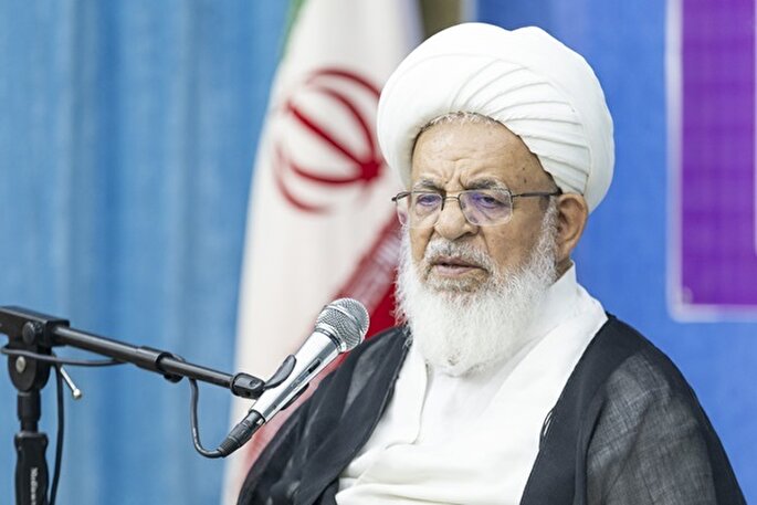 زائران حج سفیران عزت و مقاومت ملت ایران هستند