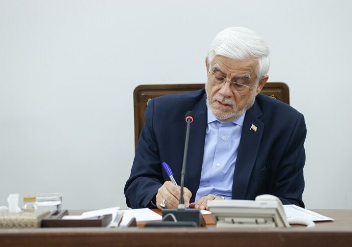تعهد دولت استیفای حق کارگر در میدان و دیپلماسی است