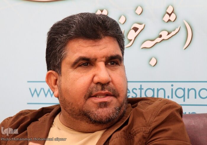 قاری حقیقی قرآن در جبهه باطل نمی‌ایستد