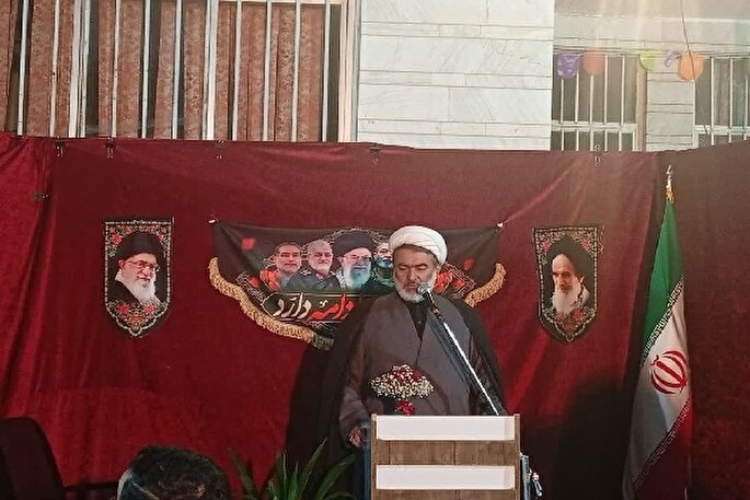 جنبش خیابان خالی از گفتمان نشود