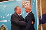 دیدار مدیرکل آموزش و پرورش آذربایجان شرقی با معلم کلاس اول بعد از ۵۰ سال