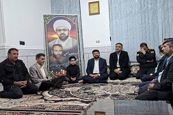 تقابل امروز جبهه حق با دشمنان سرنوشت‌ساز و تاریخی است