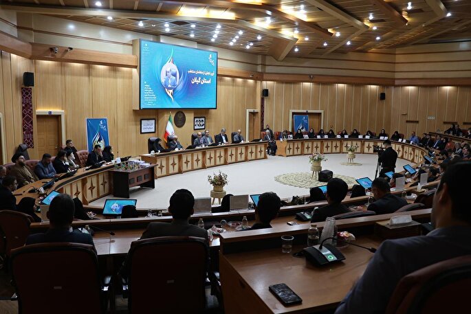 معلمان در پرورش نسل تمدن‌ساز نقش موثری دارند