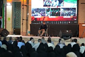 محفل انس با قرآن به یاد رهبر شهید انقلاب در اردکان برگزار شد