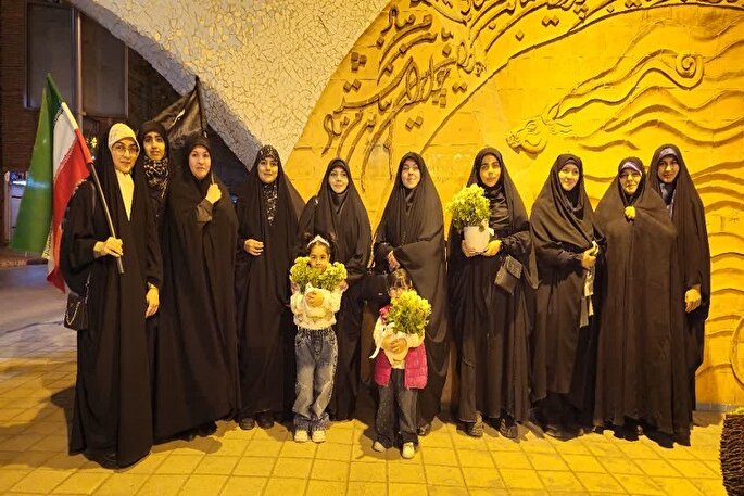 ردای معلمی بر تن جهادگران همدانی