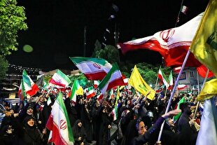 طنینِ گام‌های استوار سمنانی‌ها در «شب‌های اقتدار»+ عکس