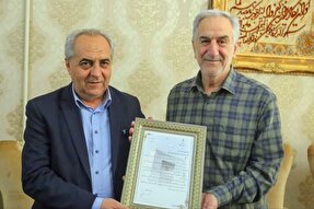 حضور سرزده استاندار آذربایجان شرقی در منزل معلم دوران دبیرستان