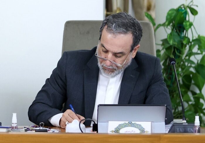 آمادگی ما برای دفاع از مردم‌ ۱۰۰۰ درصد است