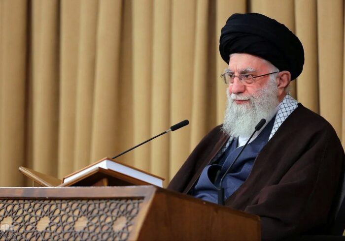 تأسف عمیق رهبر شهید از بازارگردی حجاج