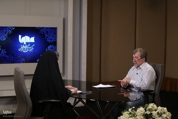 متخصصان علوم انسانی درک خود را از جهان، منطقه و جایگاه ایران بازنگری کنند