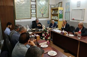 فعالان فرهنگی و قرآنی حقایق امروز را برای مردم تبیین کنند