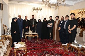 دیدار شهردار تبریز با خانواده شهیدان«مهرآرا» و «سلطانی»