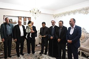 دیدار رئیس دانشگاه تبریز با حلما؛ دختر ایران + عکس