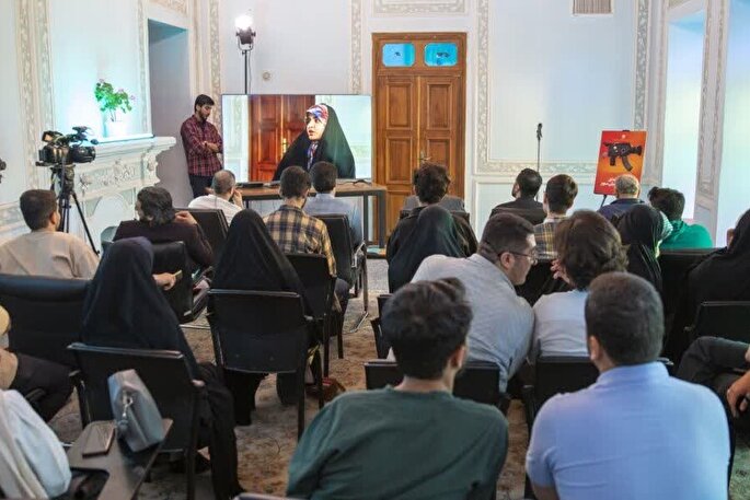 دوره «تولیدات رسانهای در جنگ» در قزوین برگزار شد دوره «تولیدات رسانهای در جنگ» در قزوین برگزار شد