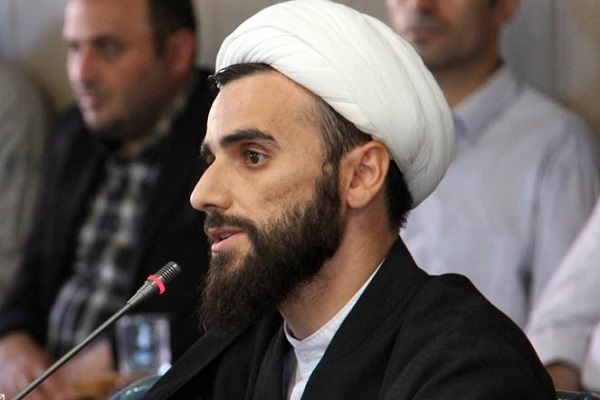 رهبری شهید تکفیر را بازیچه استعمار می‌دانستند