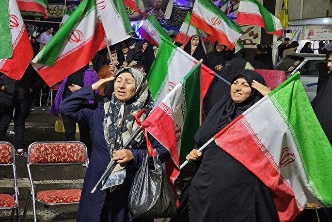 عکس | تجدید میثاق مردم سنندج با آرمان‌های انقلاب
