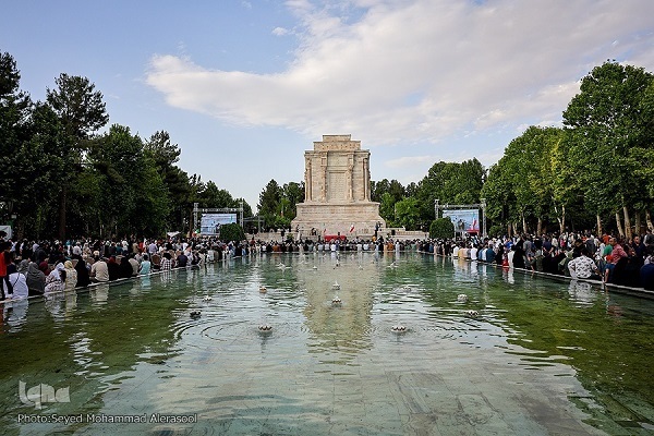 حکمت عملی در شاهنامه فردوسی؛ سخن از سرچشمه رذائل است